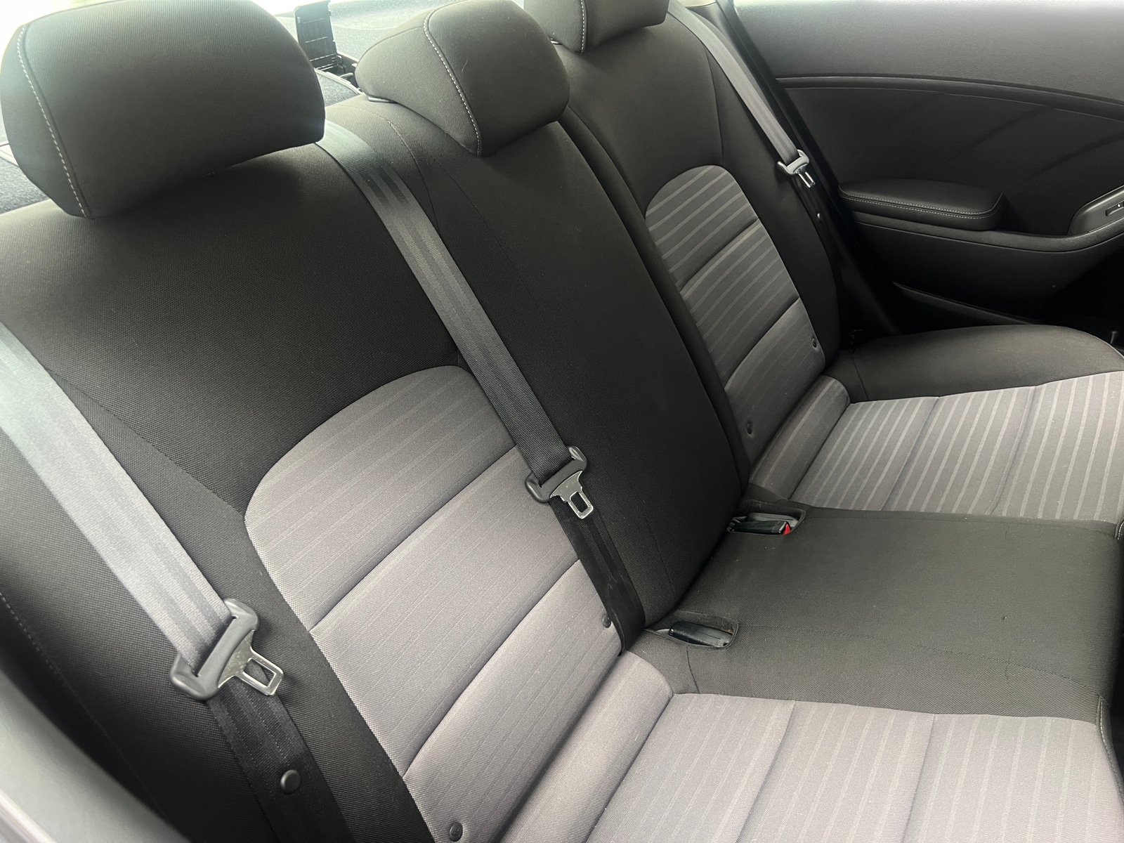 Thumbnail: 2017 Kia Forte - 6