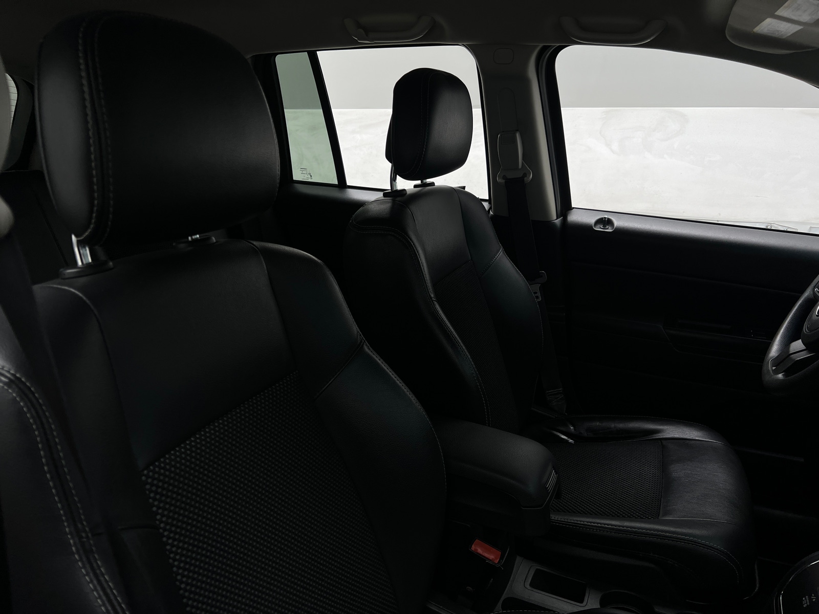 Thumbnail: 2015 Jeep Compass - 2