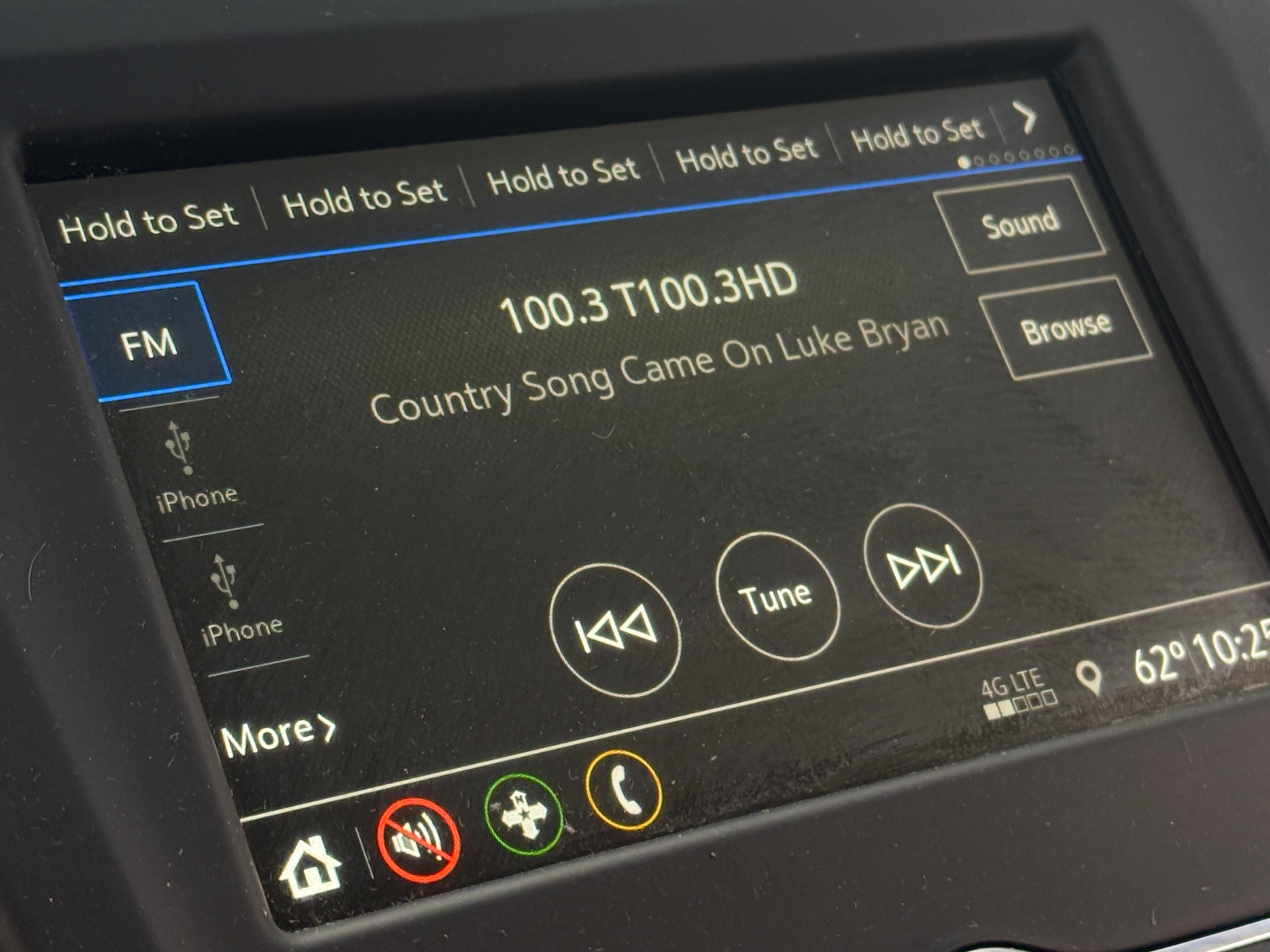 Thumbnail: 2019 Chevrolet Equinox - 4