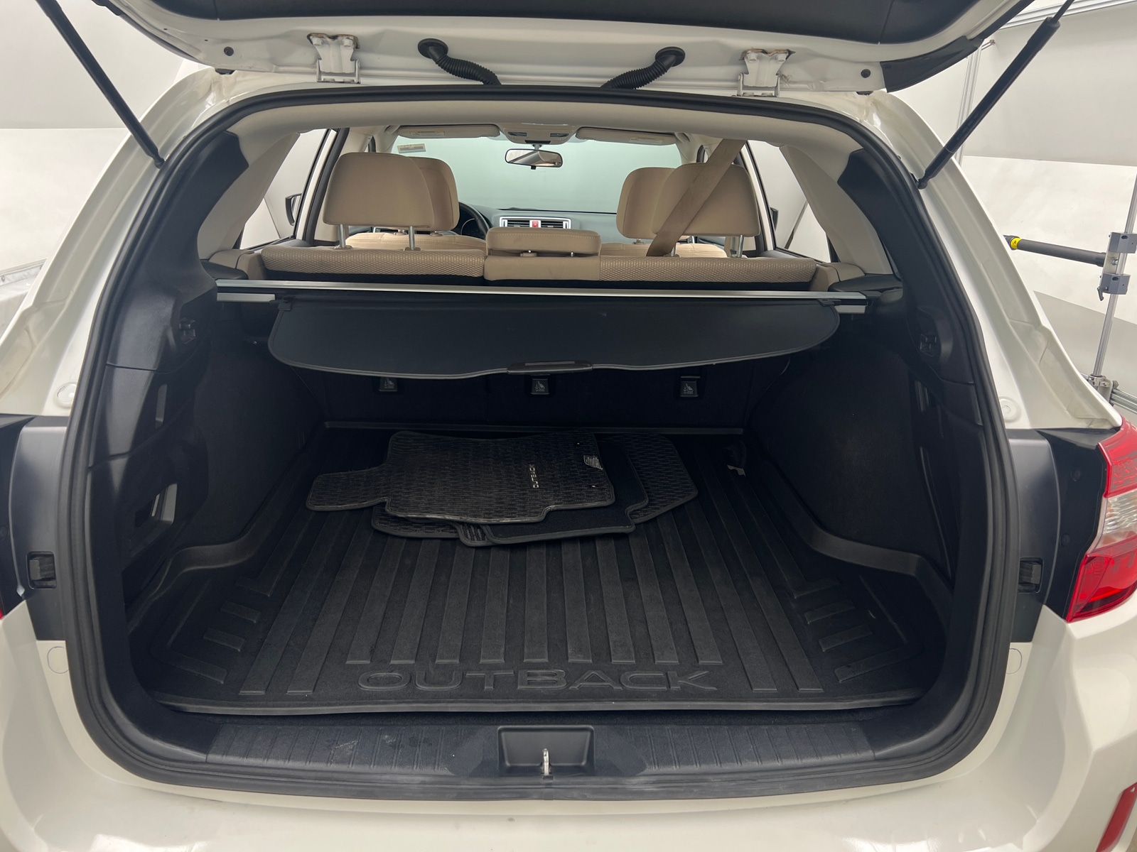 Thumbnail: 2017 Subaru Outback - 7