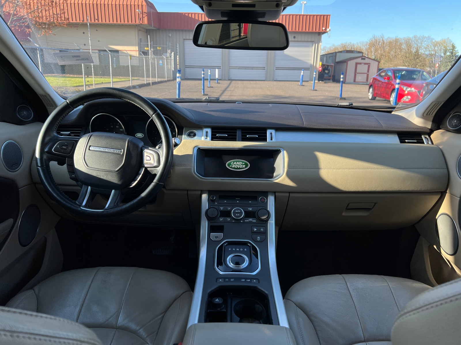 Thumbnail: 2017 Land Rover Range Rover Evoque - 2