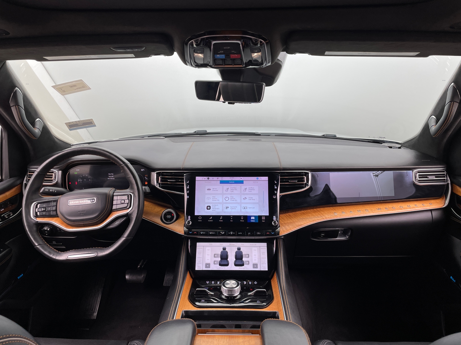 Thumbnail: 2022 Jeep Grand Wagoneer - 2