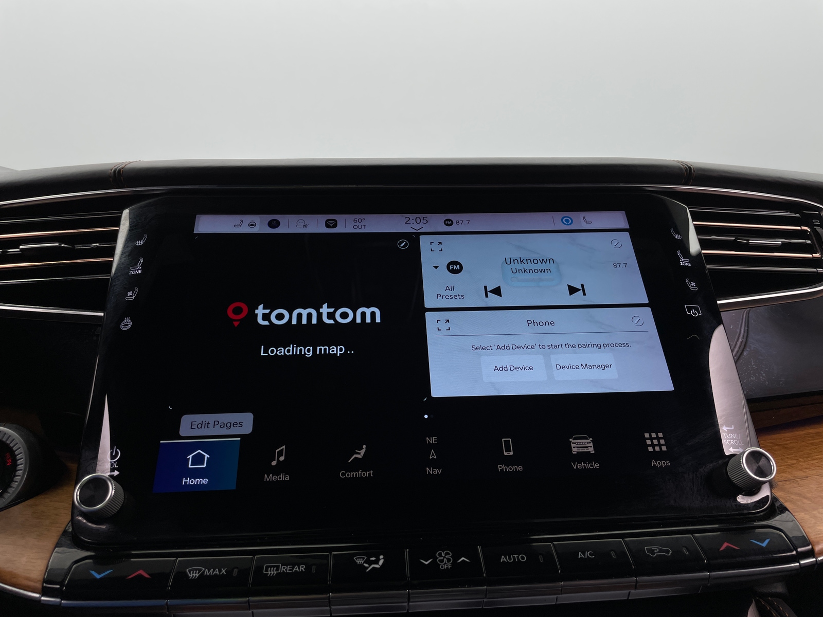 Thumbnail: 2022 Jeep Grand Wagoneer - 3