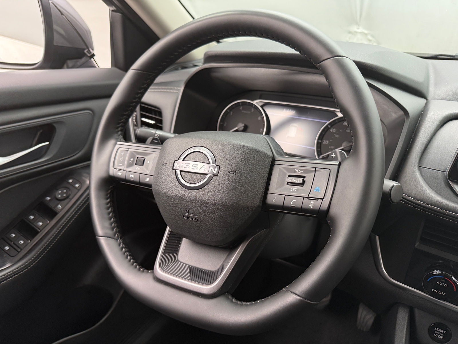 Thumbnail: 2025 Nissan Rogue - 5