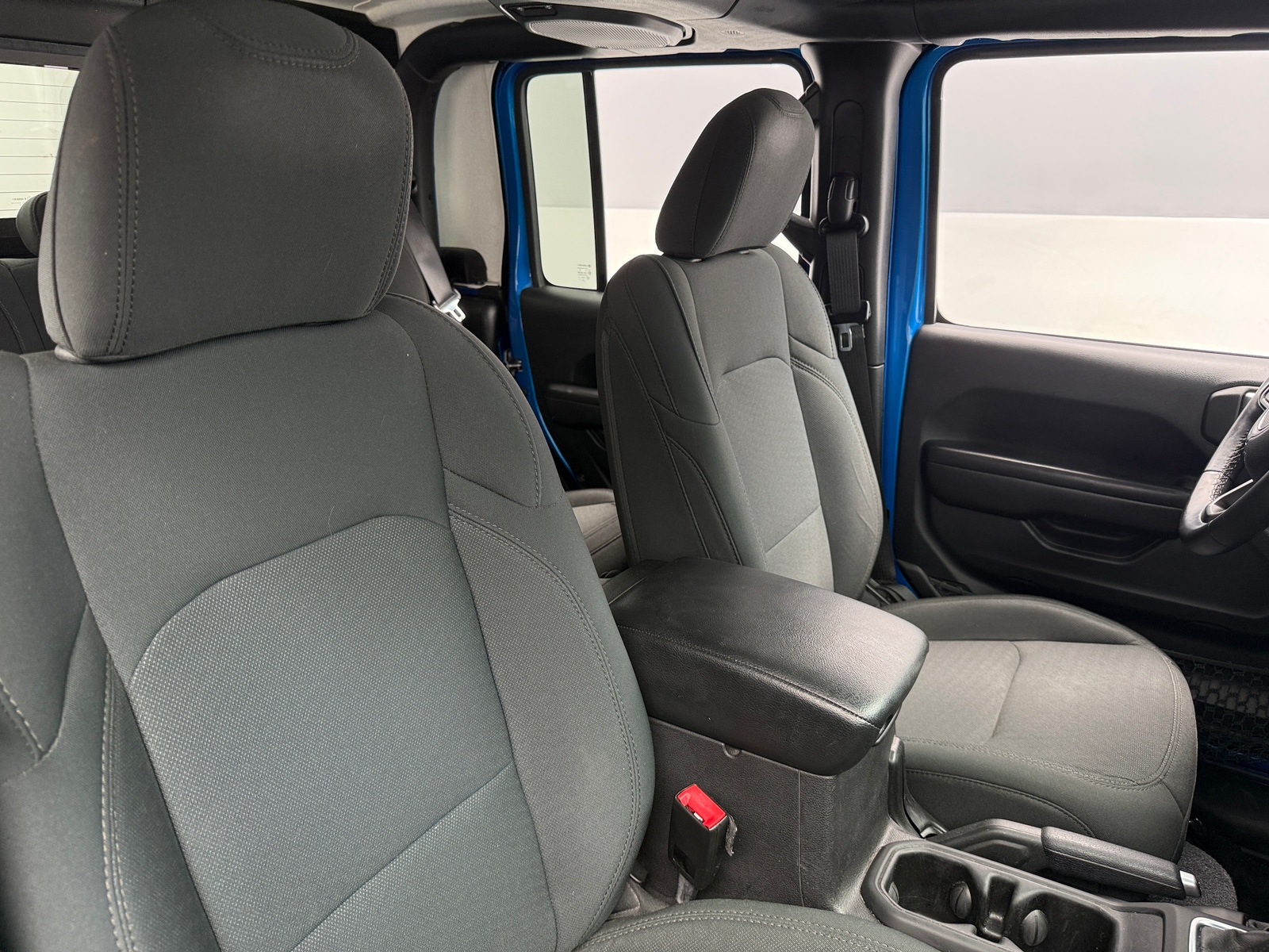 Thumbnail: 2020 Jeep Gladiator - 2