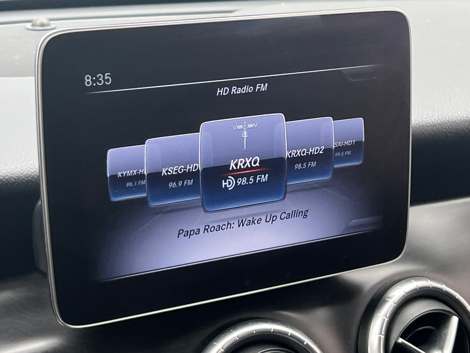 Thumbnail: 2019 Mercedes-Benz CLA - 3