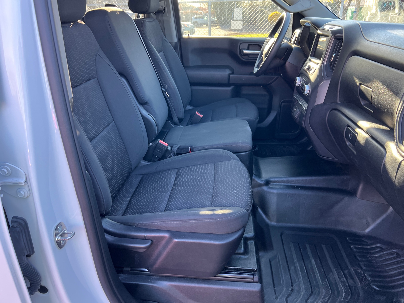 Thumbnail: 2023 GMC Sierra 1500 - 2