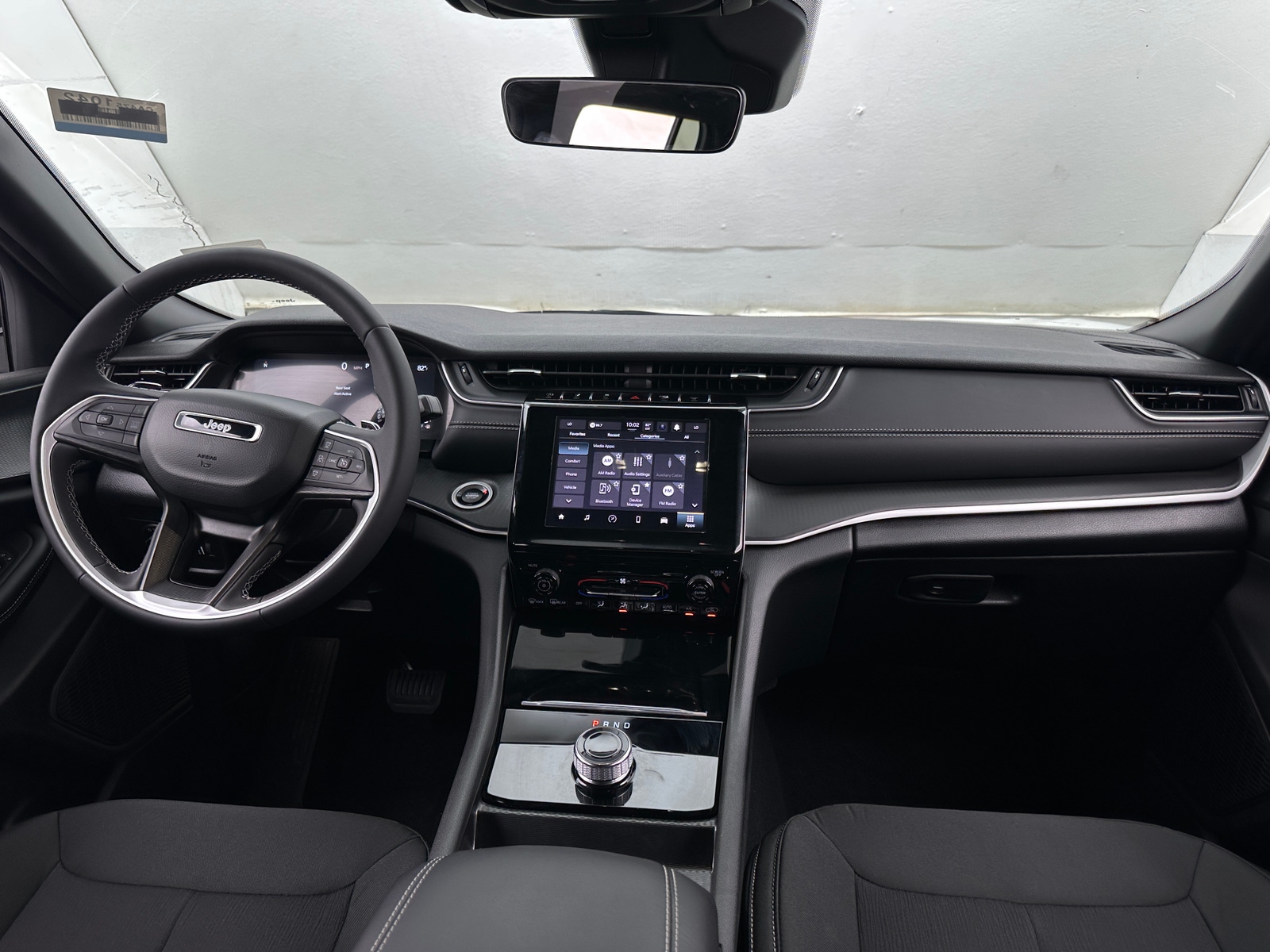 Thumbnail: 2025 Jeep Grand Cherokee - 3