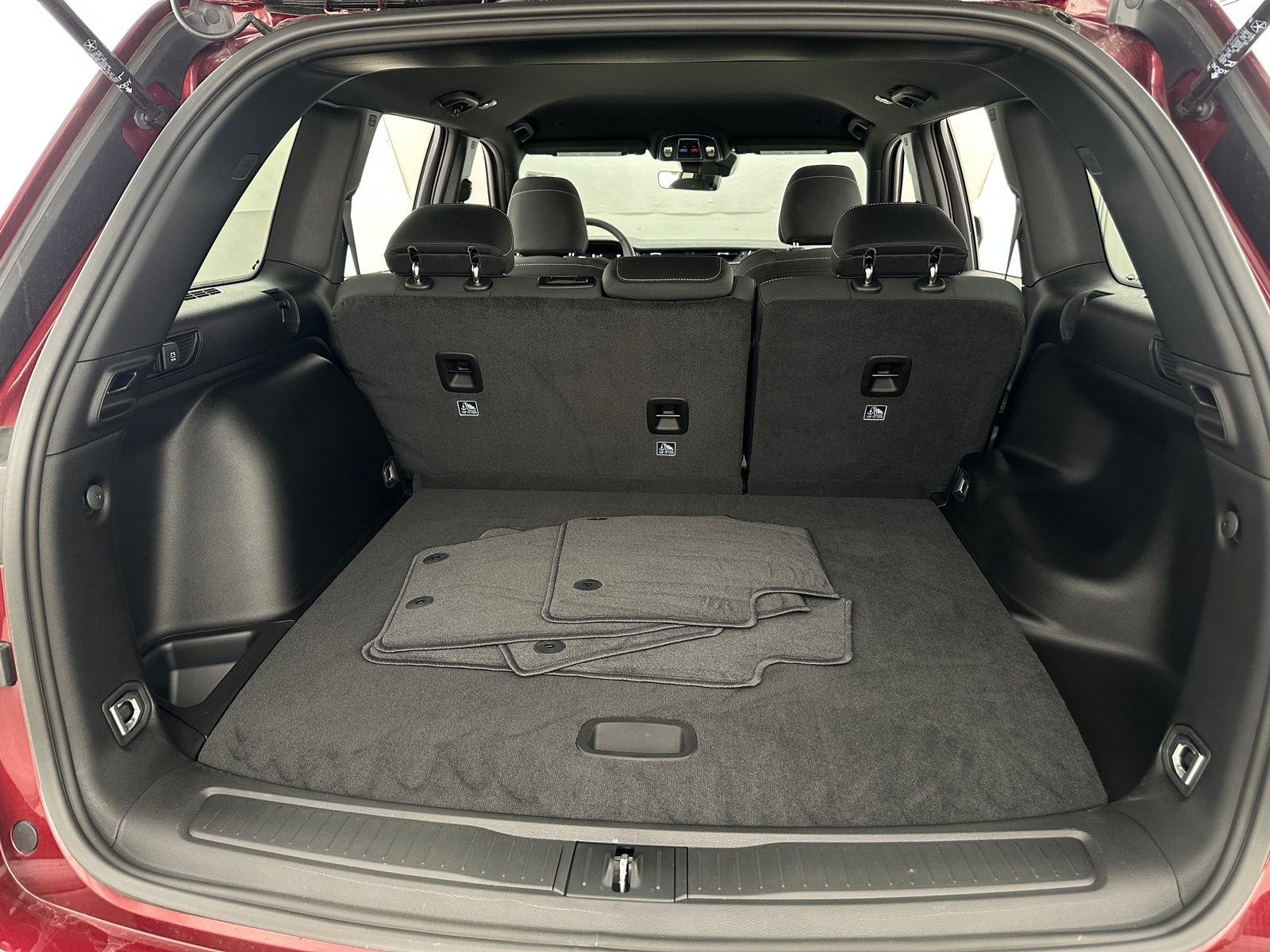 Thumbnail: 2025 Jeep Grand Cherokee - 7