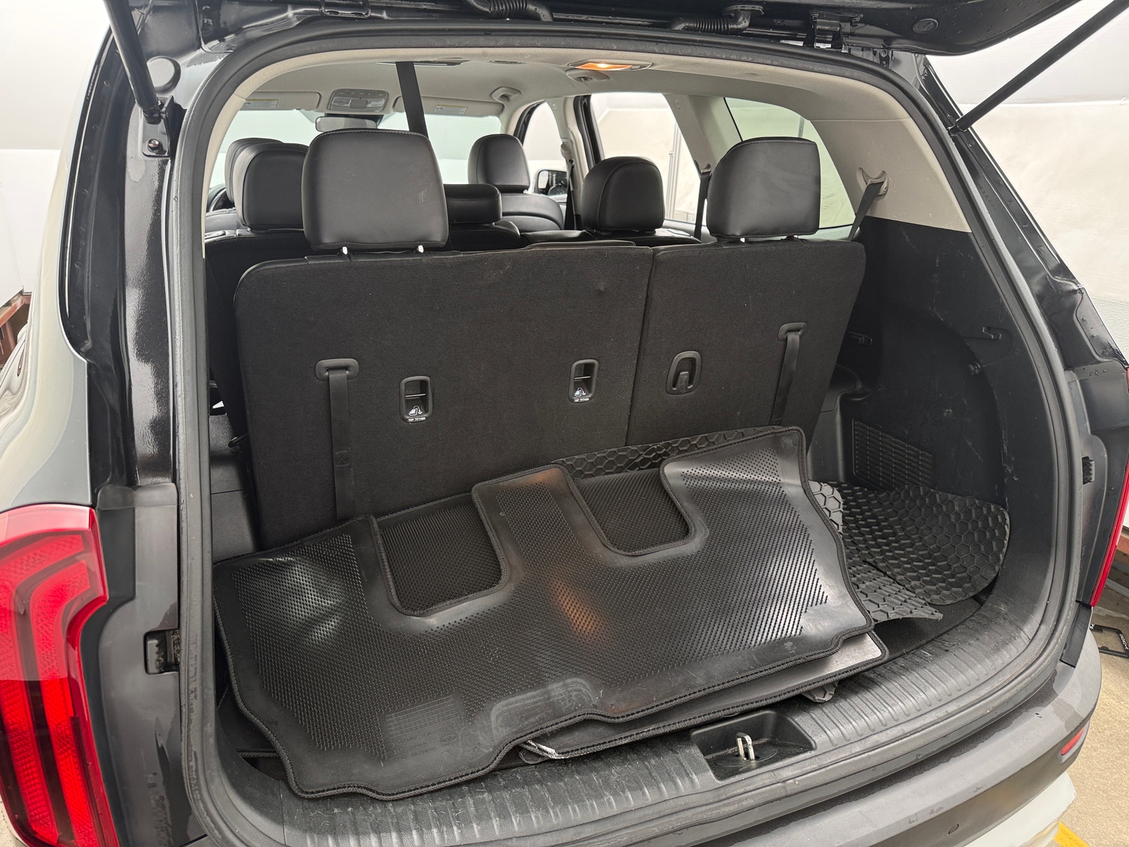 Thumbnail: 2020 Kia Telluride - 6