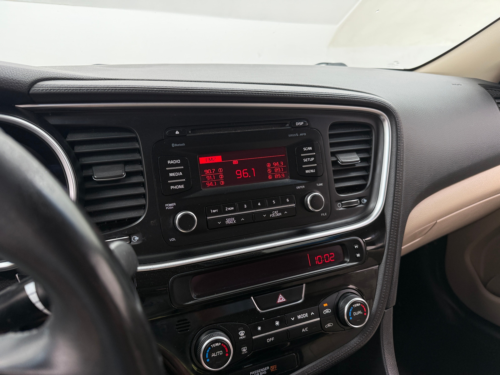 Thumbnail: 2015 Kia Optima - 3