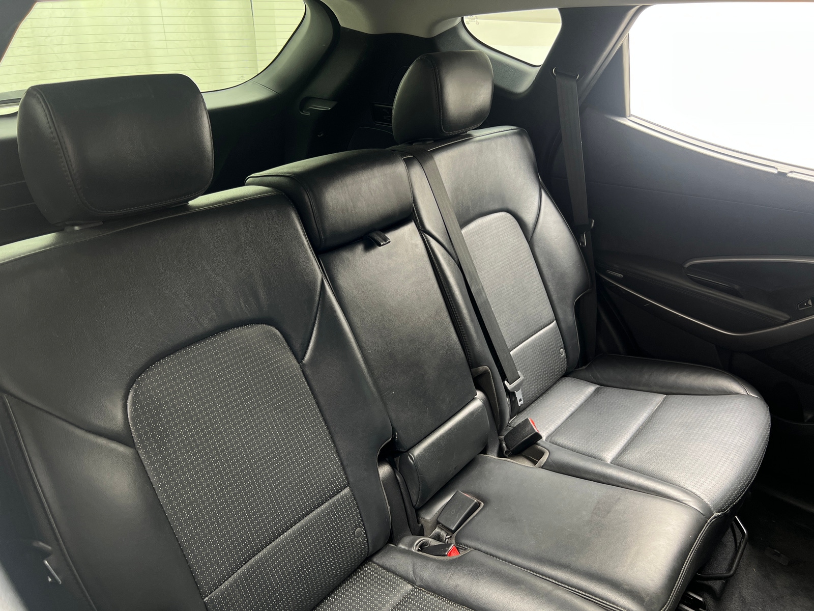 Thumbnail: 2015 Hyundai Santa Fe - 5