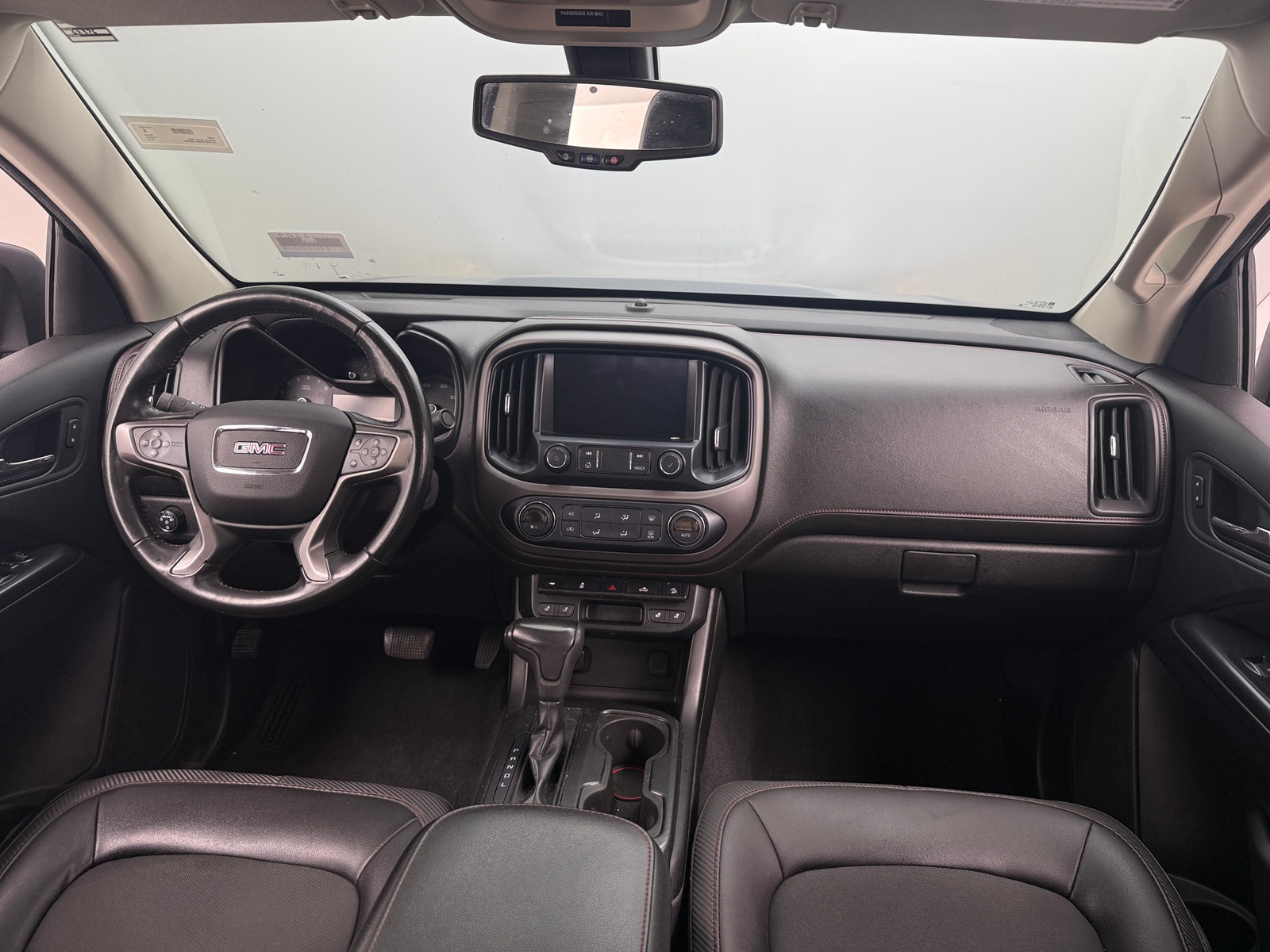 Thumbnail: 2019 GMC Canyon - 3