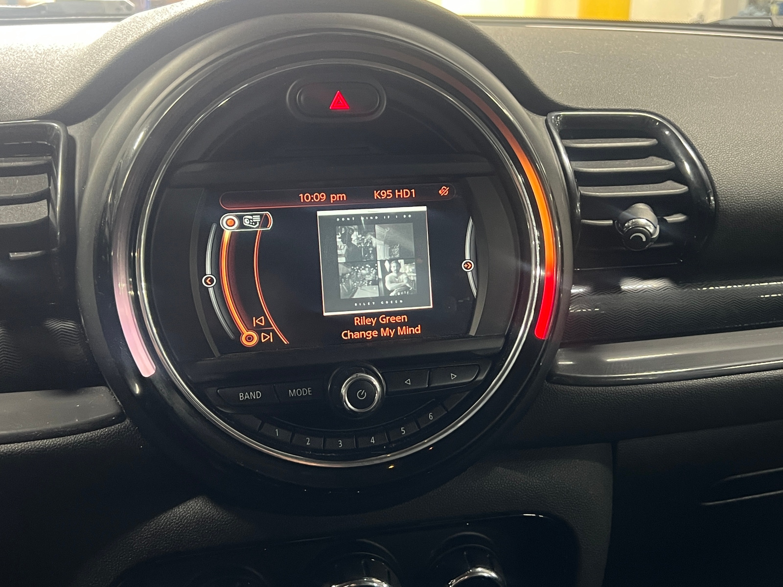 Thumbnail: 2017 MINI Cooper Clubman - 3