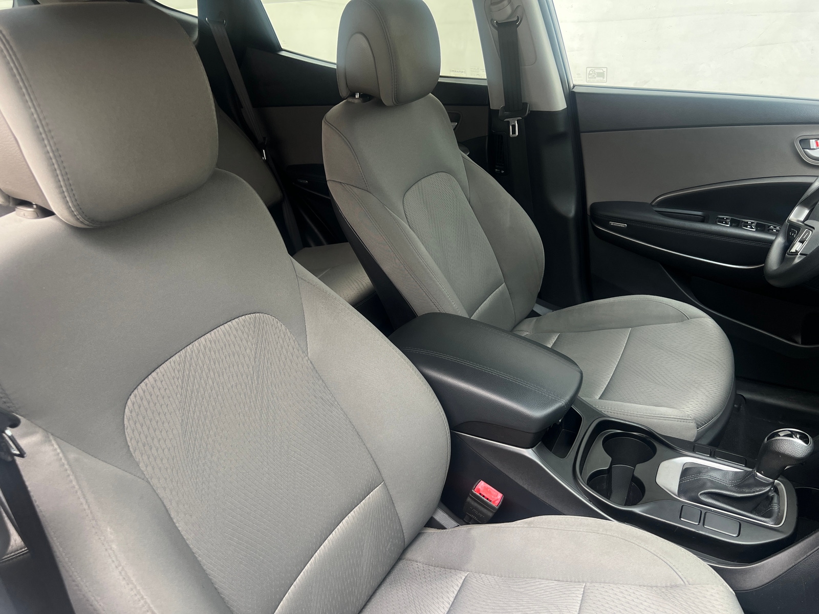 Thumbnail: 2017 Hyundai Santa Fe - 2