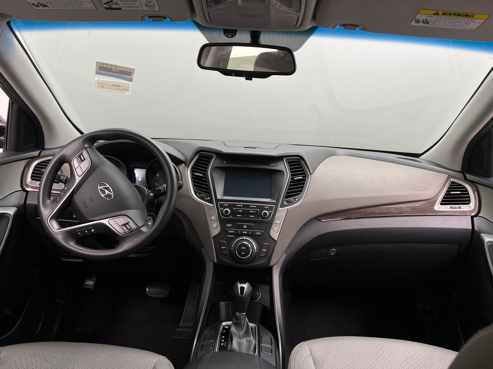 Thumbnail: 2017 Hyundai Santa Fe - 3