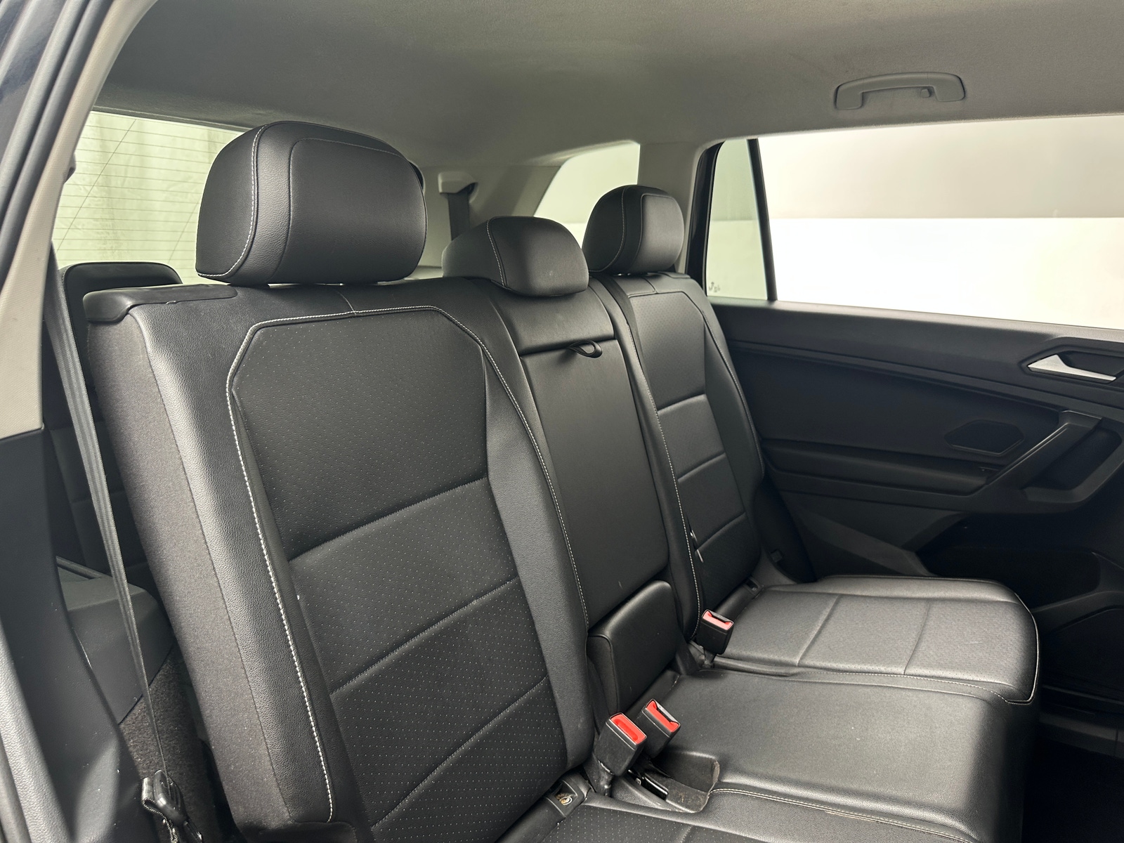 Thumbnail: 2021 Volkswagen Tiguan - 5