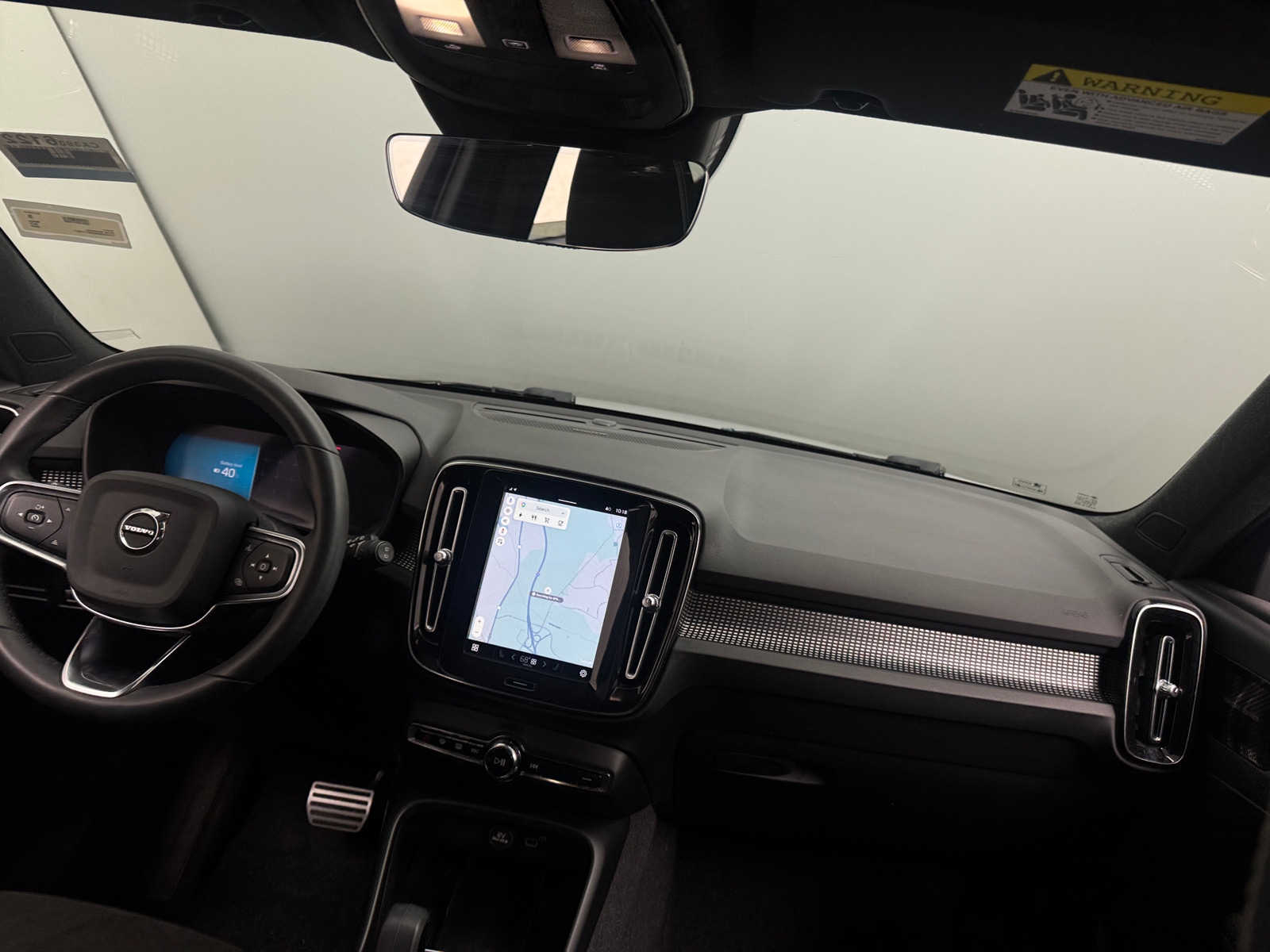 Thumbnail: 2022 Volvo XC40 - 3