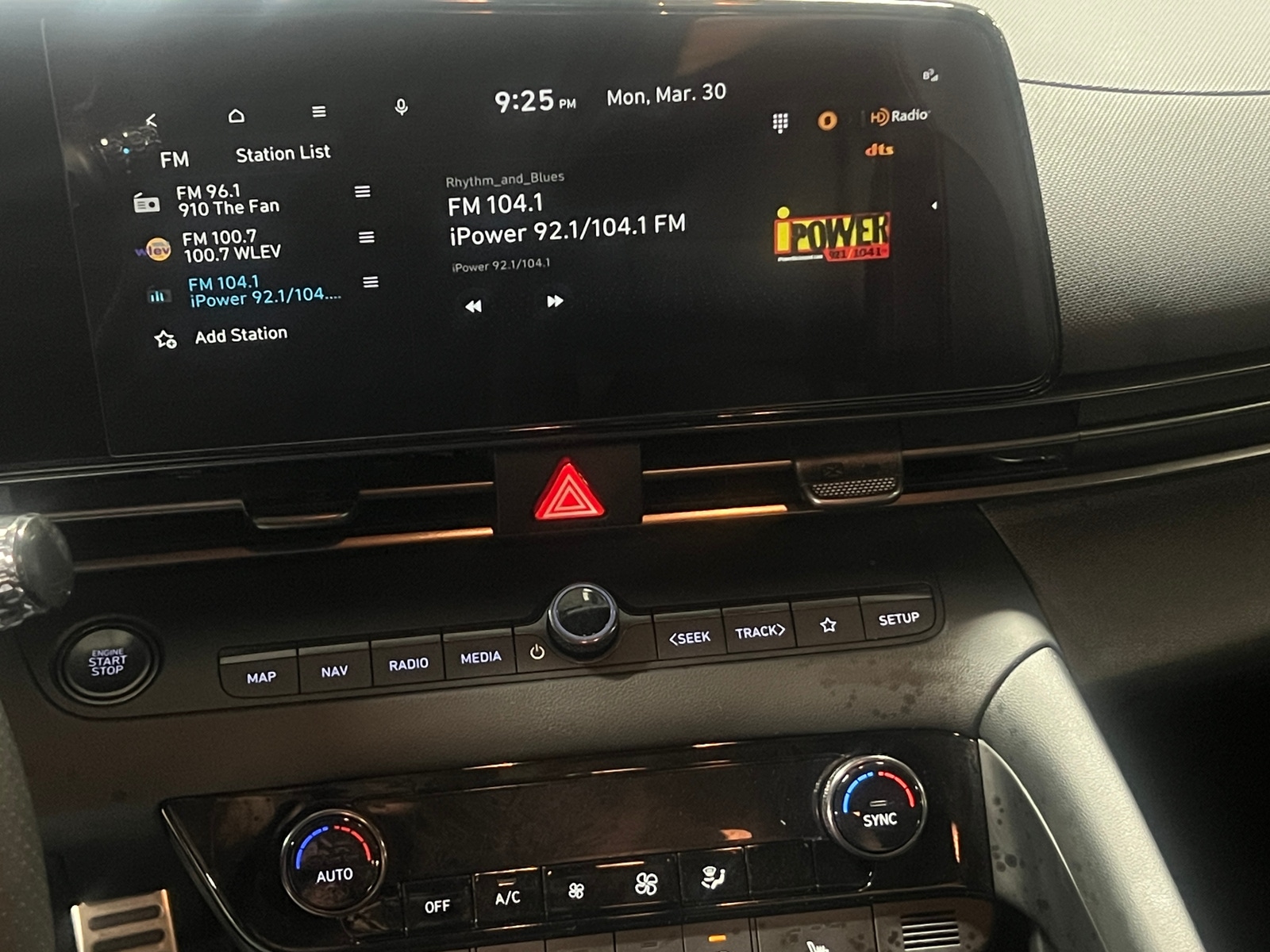 Thumbnail: 2023 Hyundai Elantra - 4