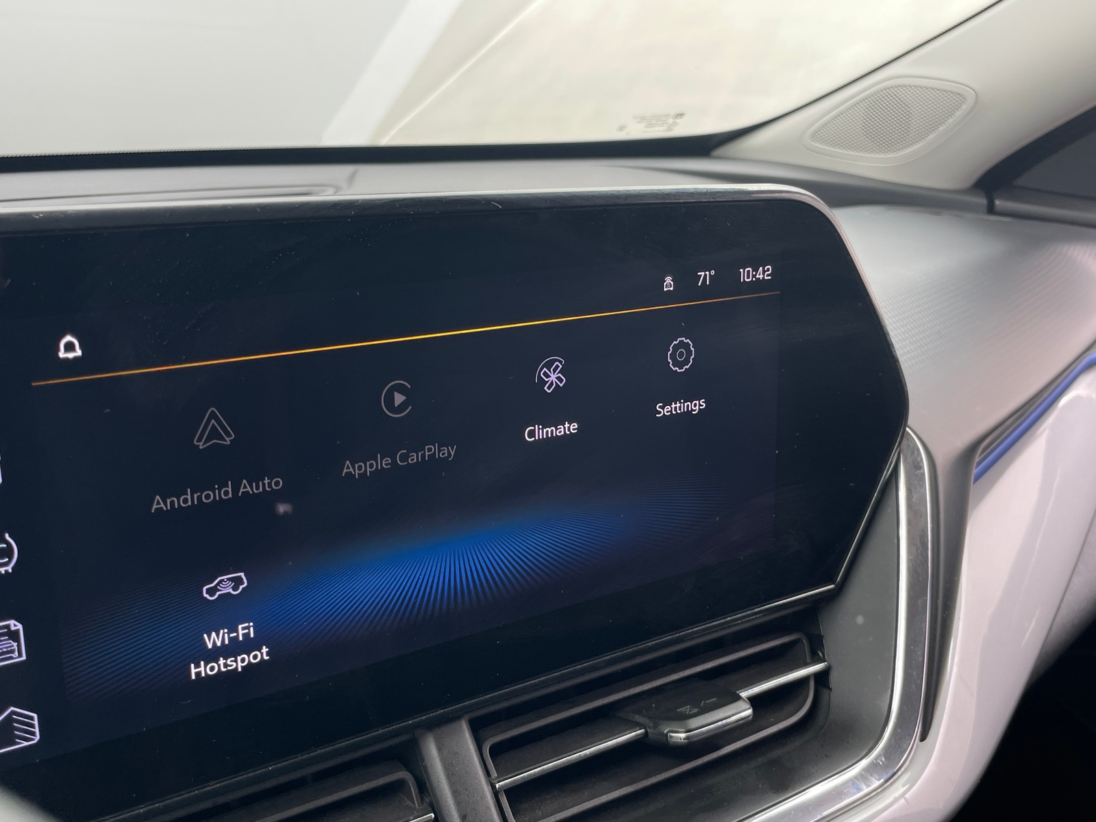 Thumbnail: 2025 Chevrolet Trax - 4