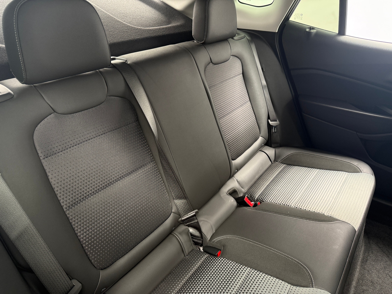 Thumbnail: 2025 Chevrolet Trax - 6