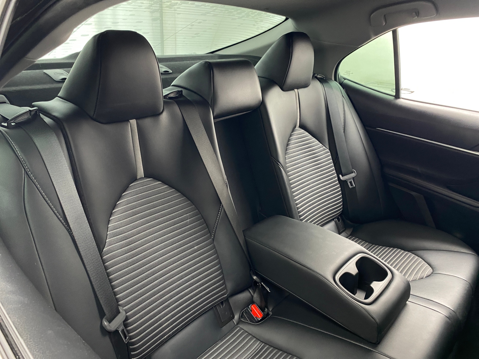 Thumbnail: 2020 Toyota Camry - 6