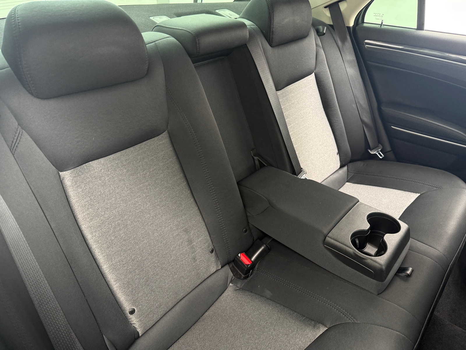 Thumbnail: 2019 Chrysler 300 - 6