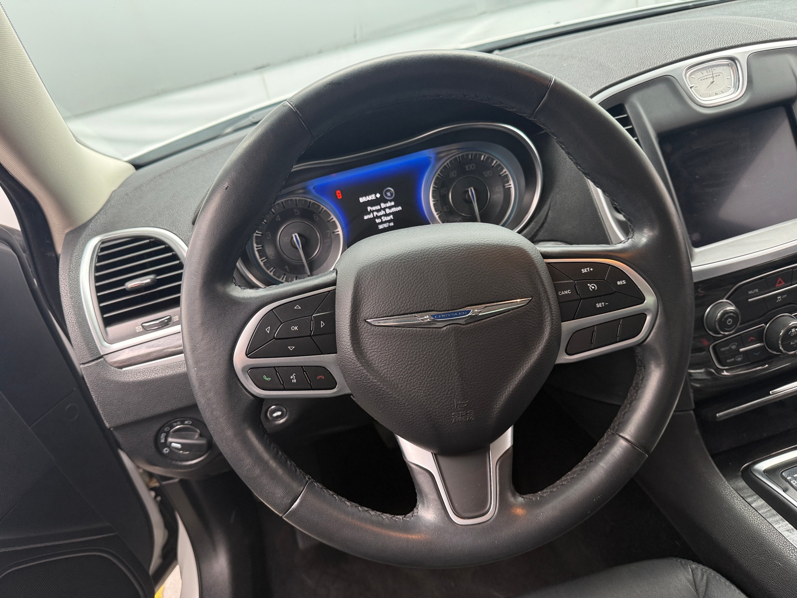 Thumbnail: 2019 Chrysler 300 - 5