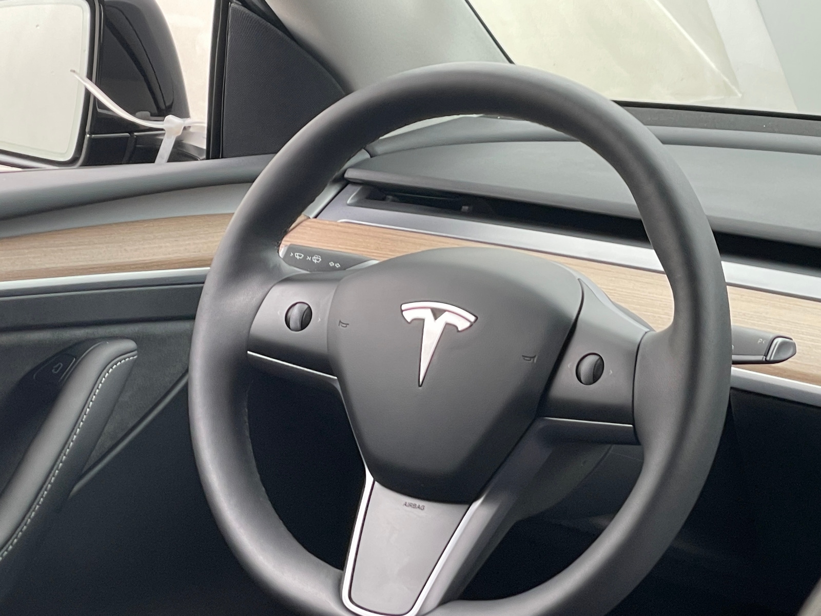 Thumbnail: 2023 Tesla Model Y - 4