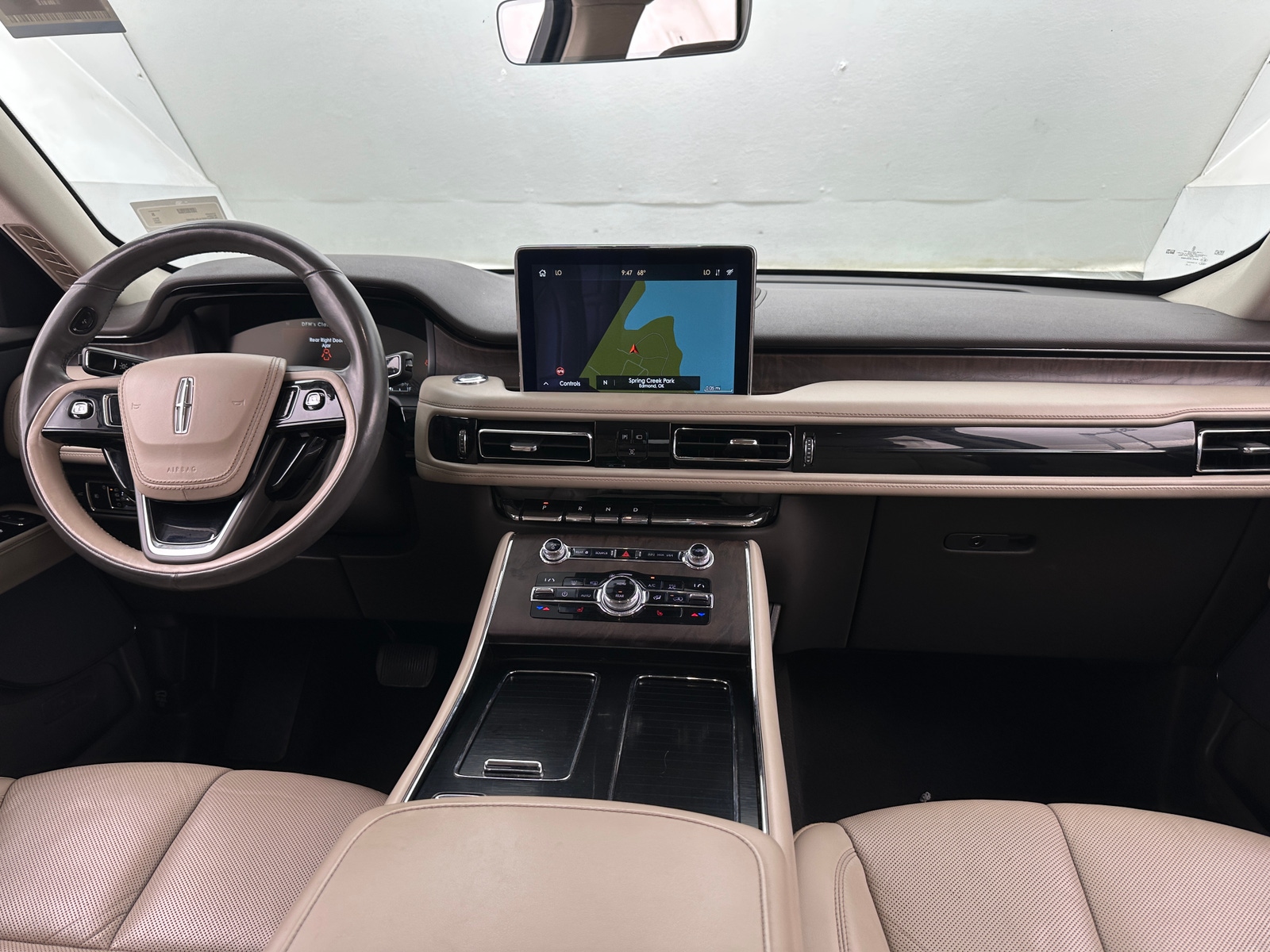 Thumbnail: 2020 Lincoln Aviator - 2