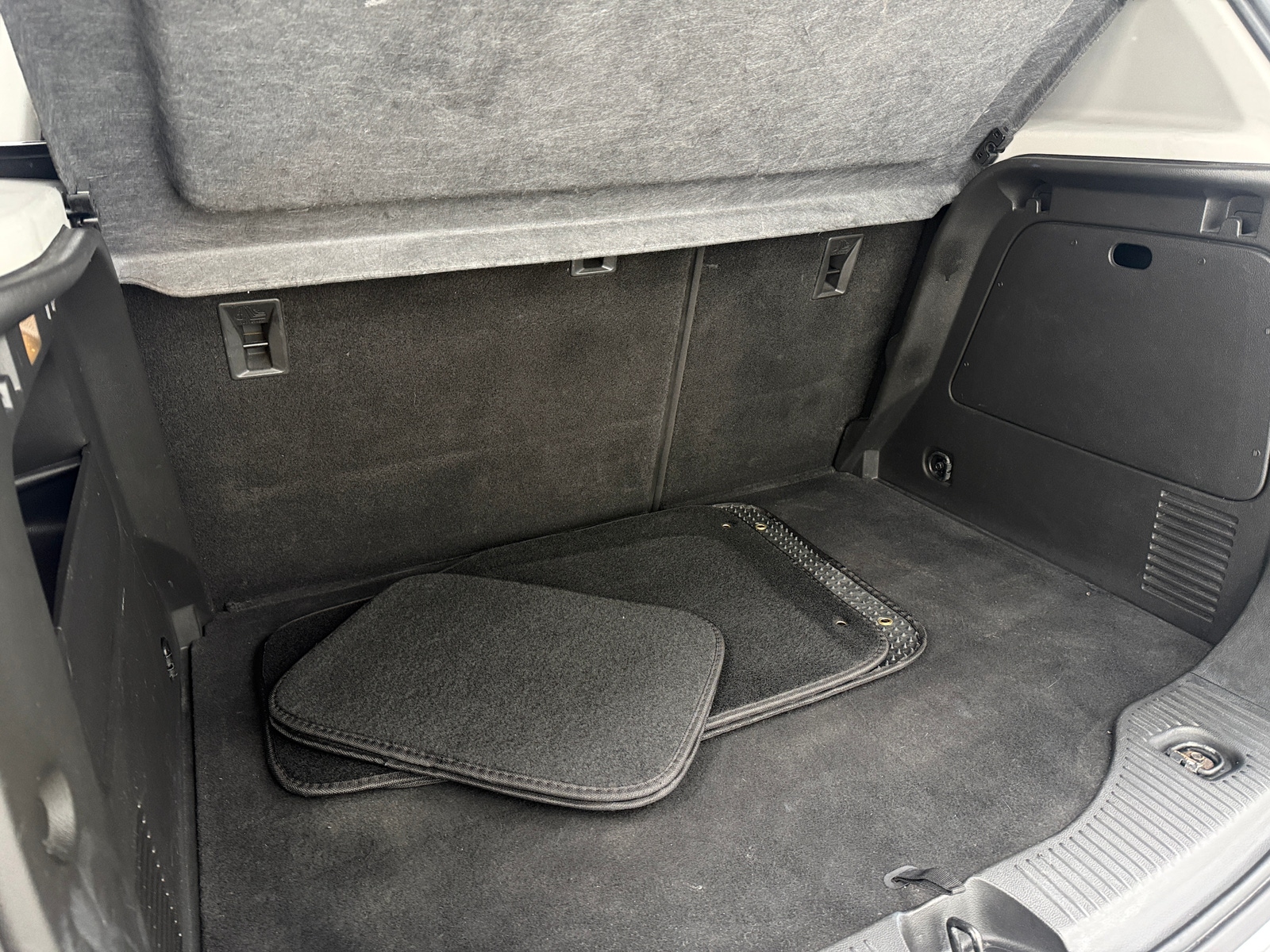 Thumbnail: 2017 Chevrolet Trax - 7