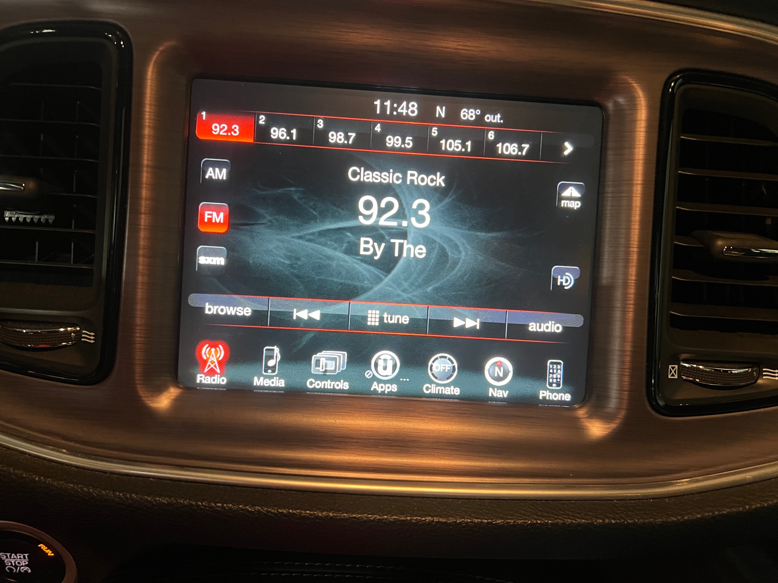 Thumbnail: 2016 Dodge Challenger - 3