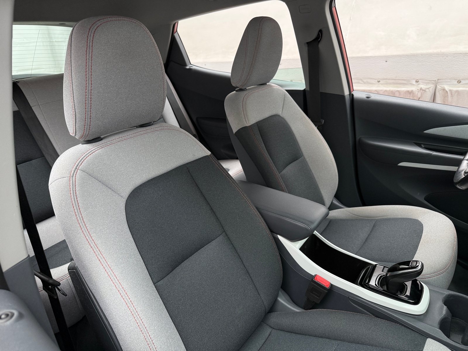 Thumbnail: 2020 Chevrolet Bolt EV - 2