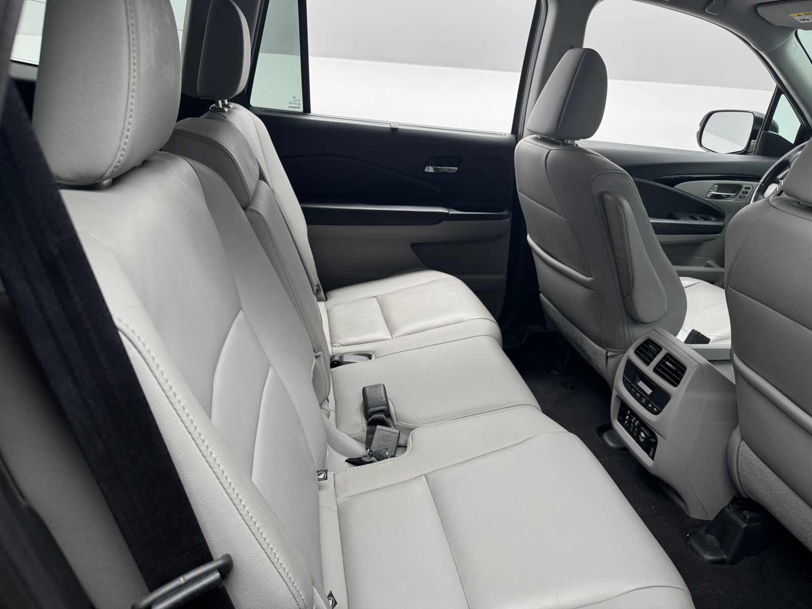 Thumbnail: 2017 Honda Pilot - 5