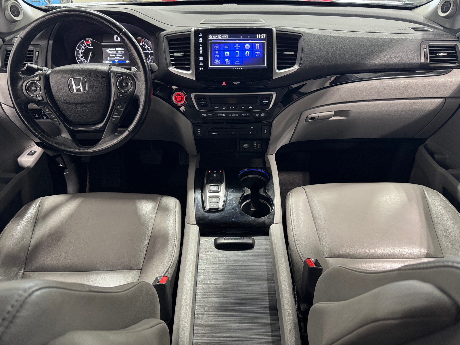 Thumbnail: 2017 Honda Pilot - 2