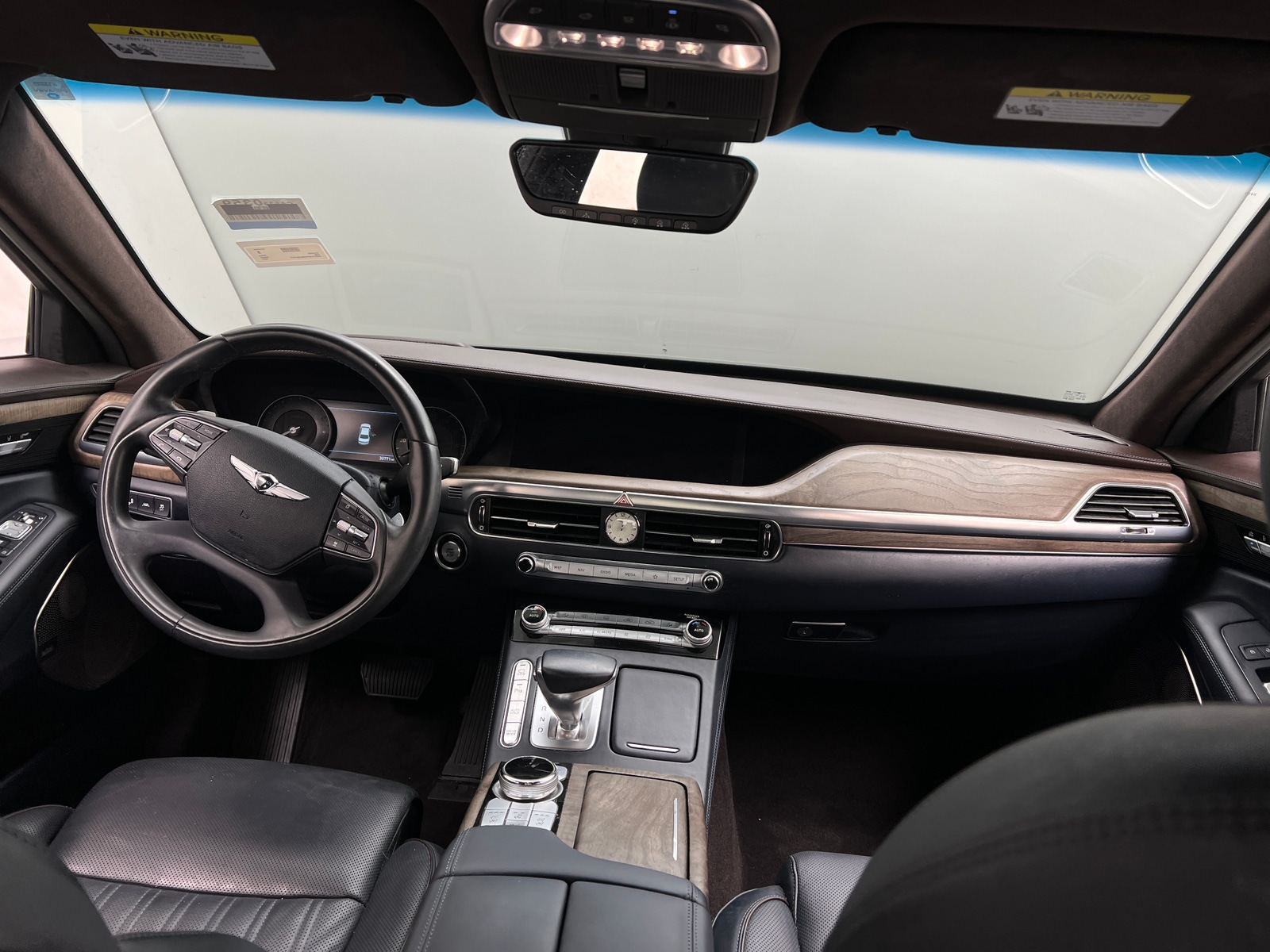 Thumbnail: 2021 Genesis G90 - 2