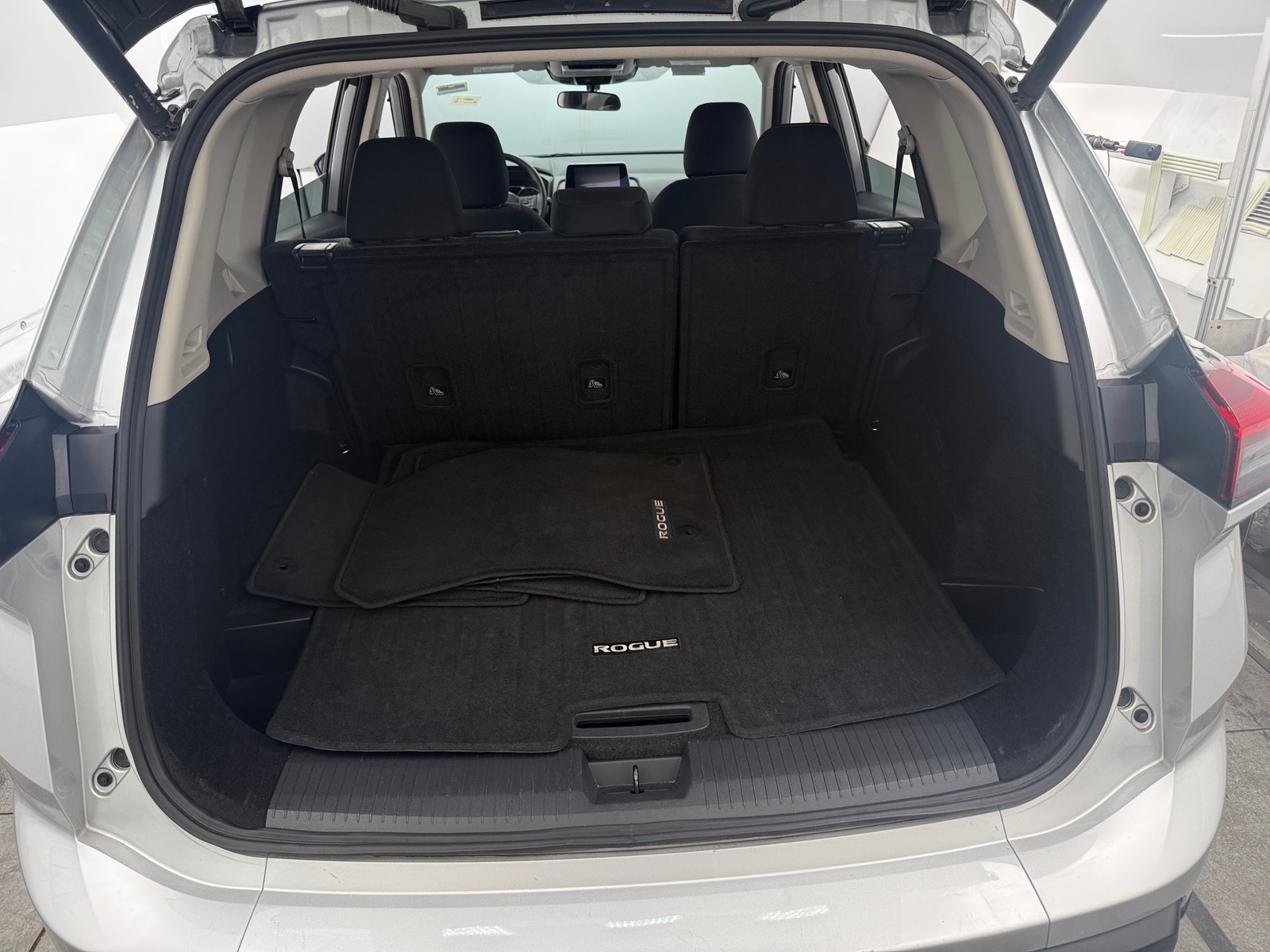 Thumbnail: 2025 Nissan Rogue - 7