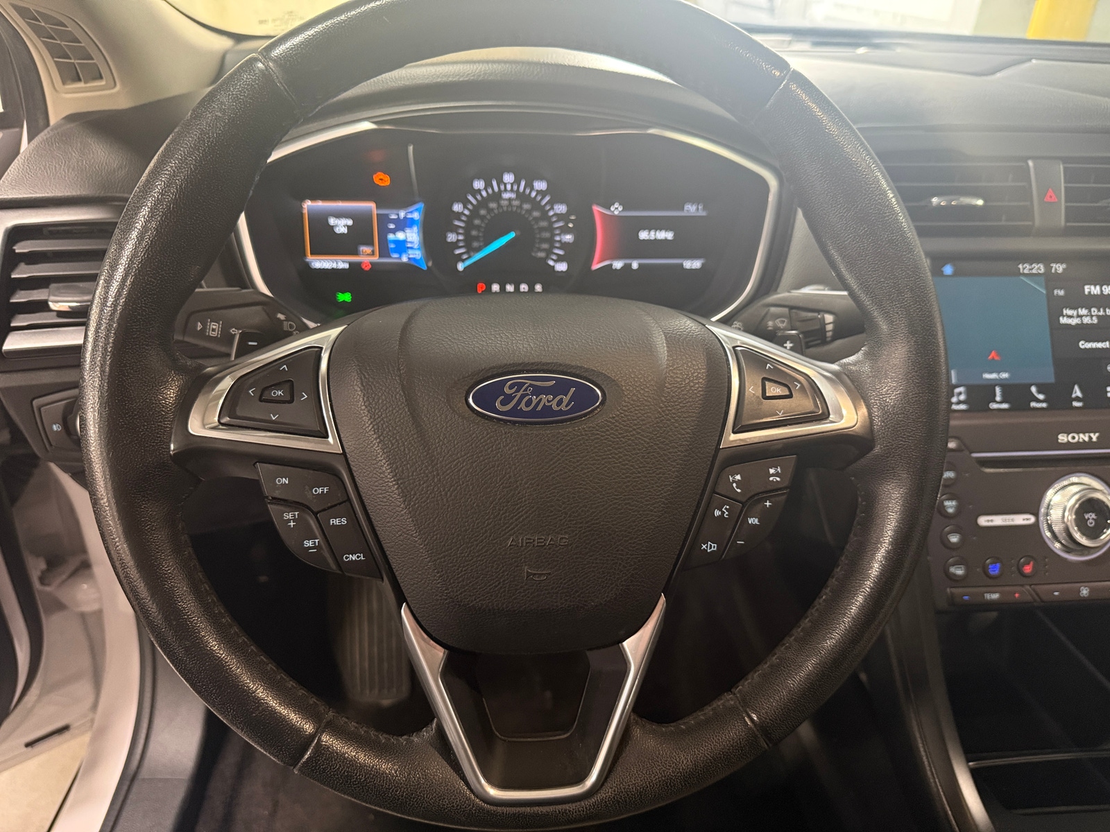 Thumbnail: 2017 Ford Fusion - 4