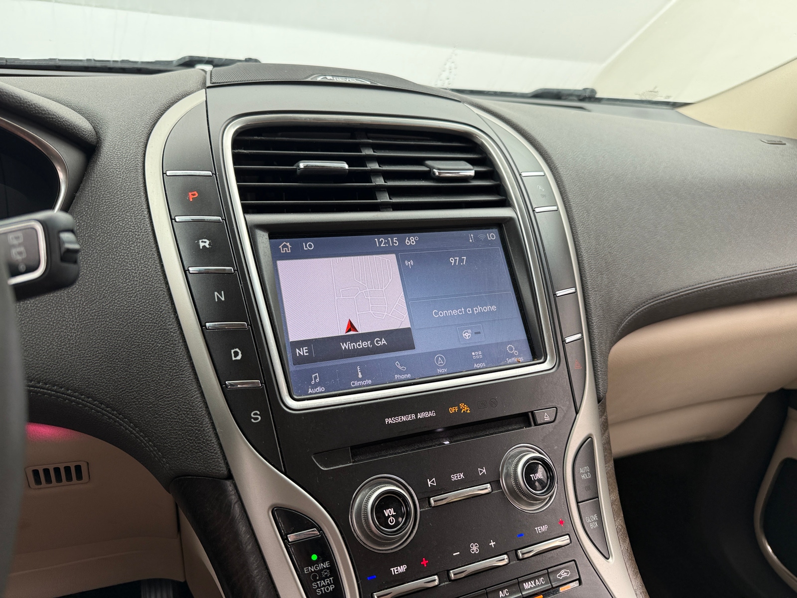 Thumbnail: 2019 Lincoln Nautilus - 3