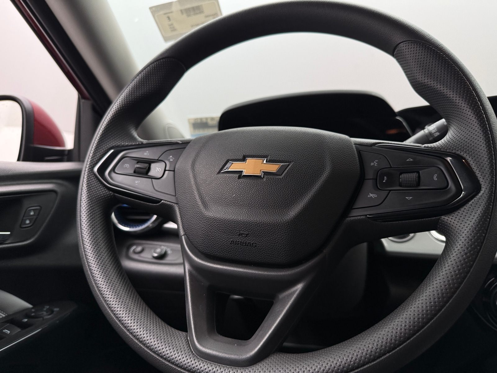 Thumbnail: 2025 Chevrolet Trax - 5