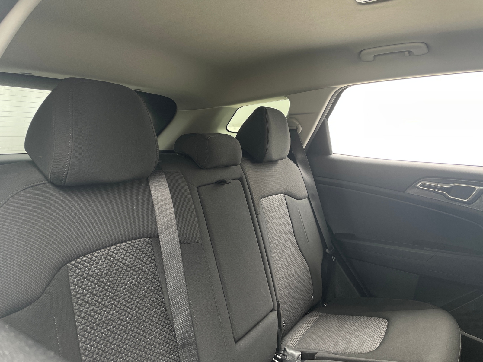 Thumbnail: 2023 Kia Sportage - 6