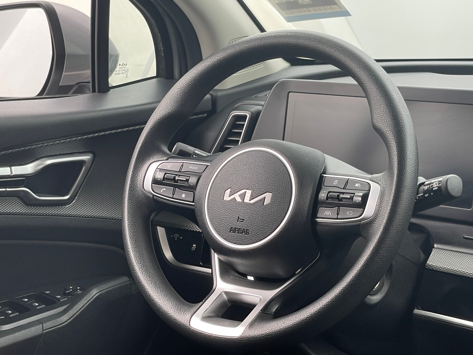 Thumbnail: 2023 Kia Sportage - 5