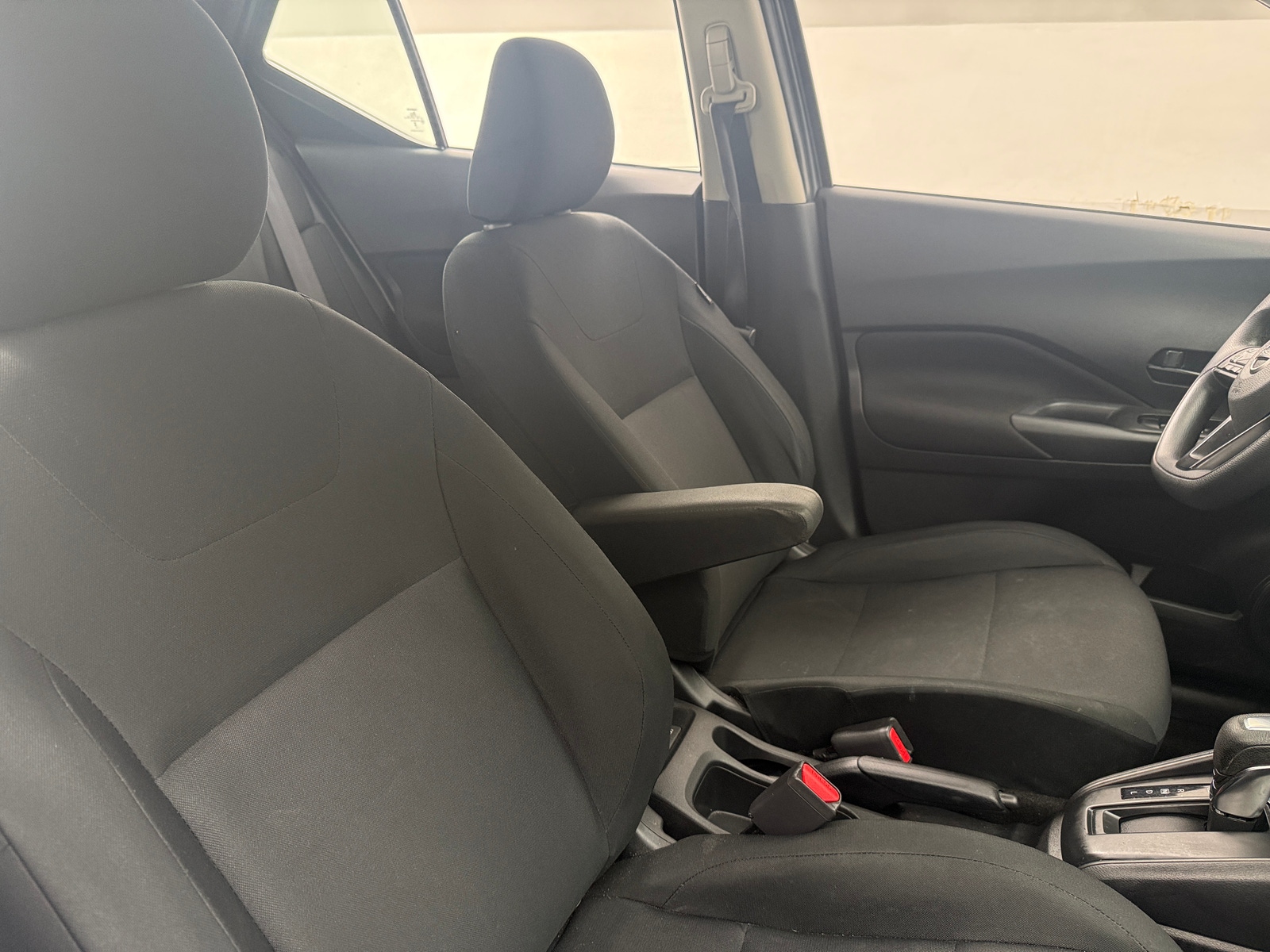 Thumbnail: 2023 Nissan Kicks - 2