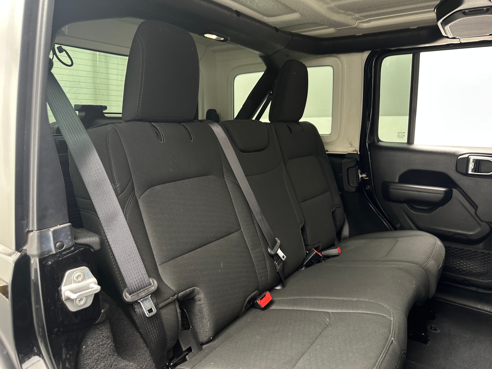 Thumbnail: 2022 Jeep Wrangler - 6