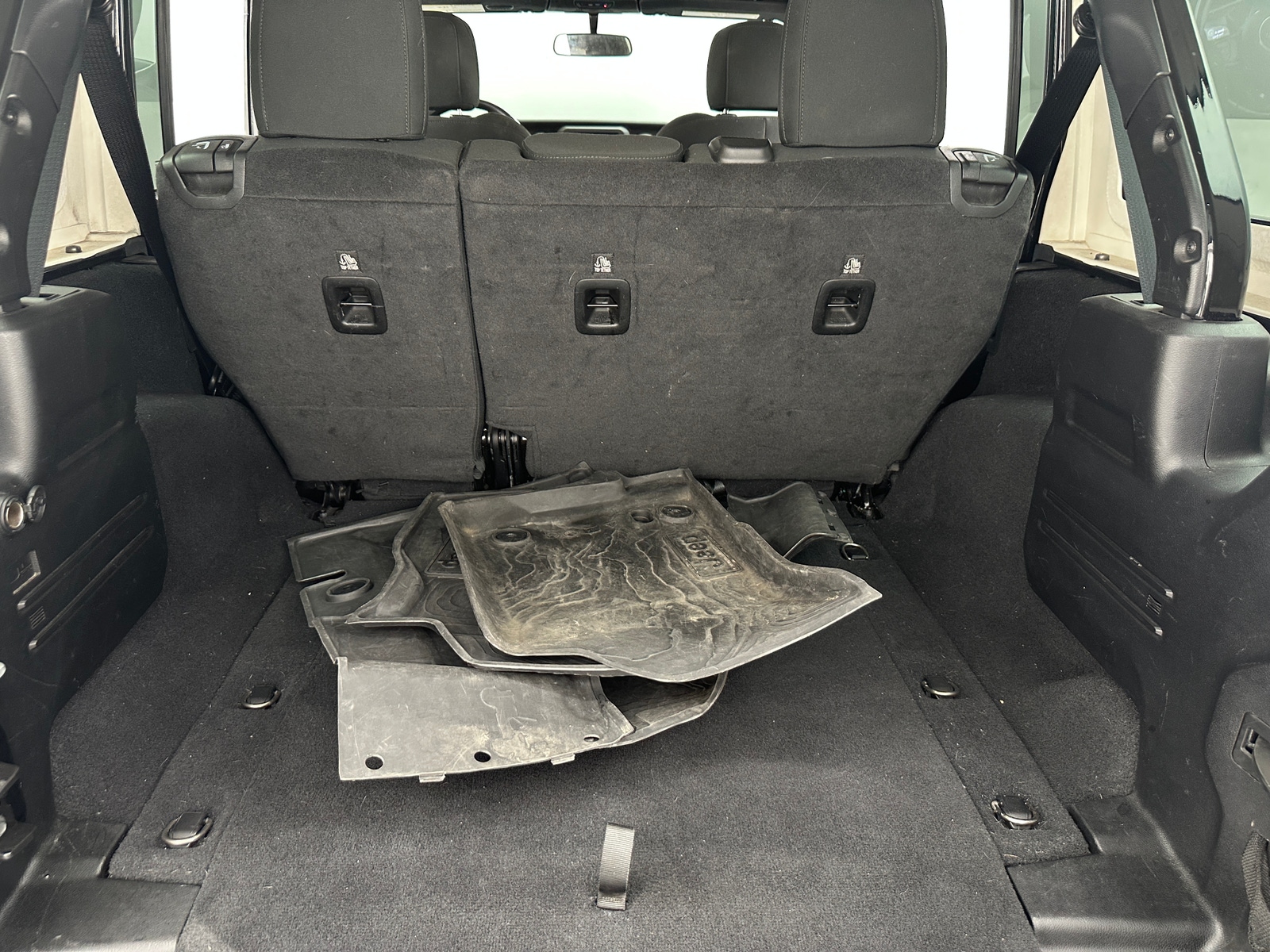 Thumbnail: 2022 Jeep Wrangler - 7