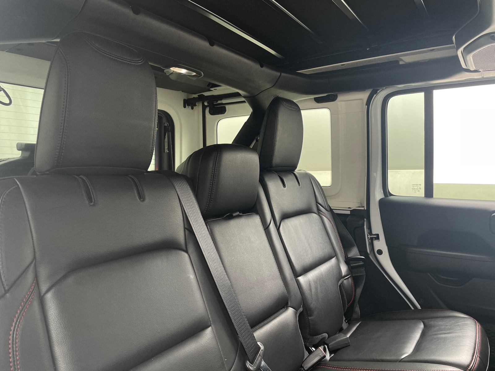 Thumbnail: 2021 Jeep Wrangler - 5