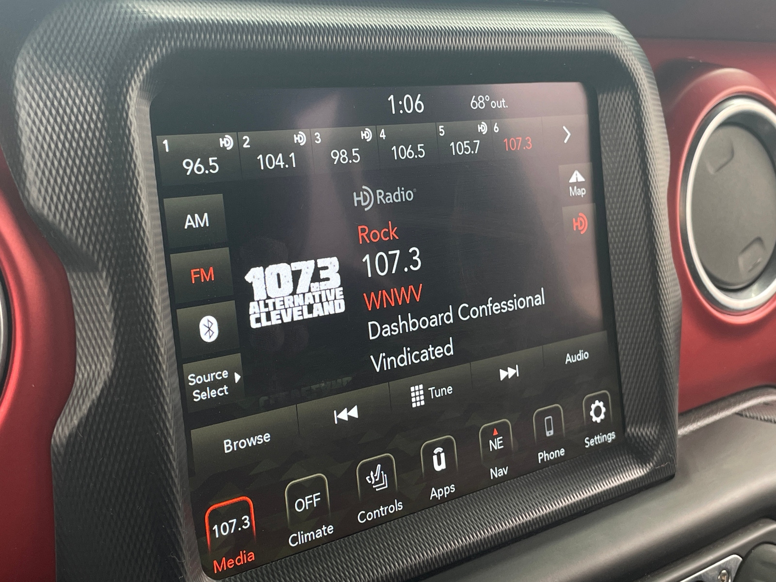 Thumbnail: 2021 Jeep Wrangler - 3