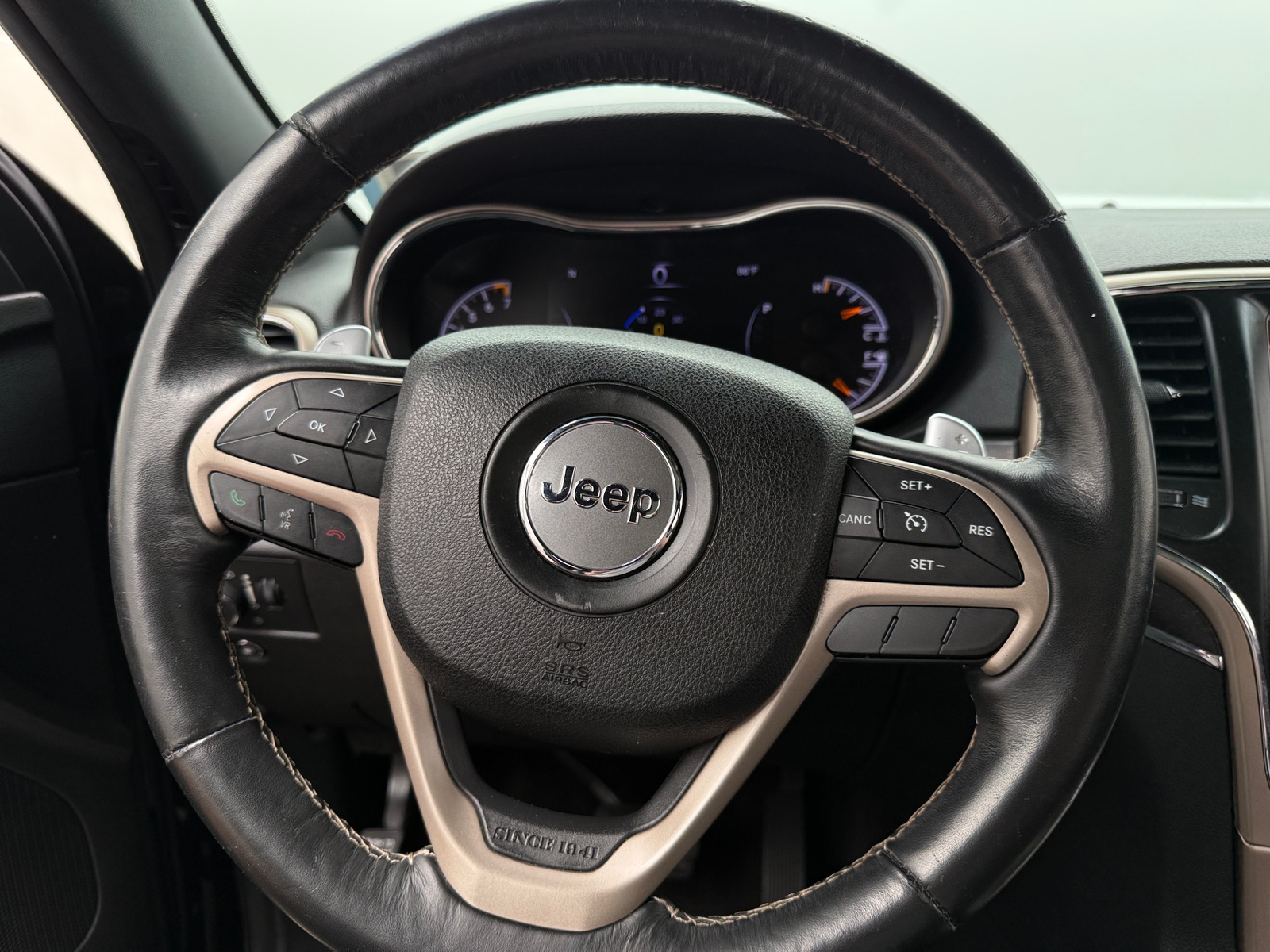 Thumbnail: 2016 Jeep Grand Cherokee - 4