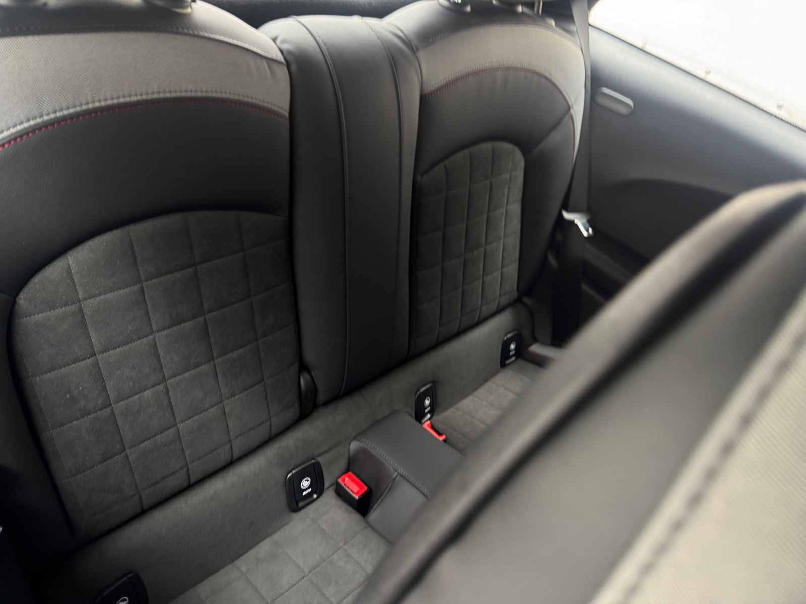 Thumbnail: 2023 MINI Cooper Hardtop - 5