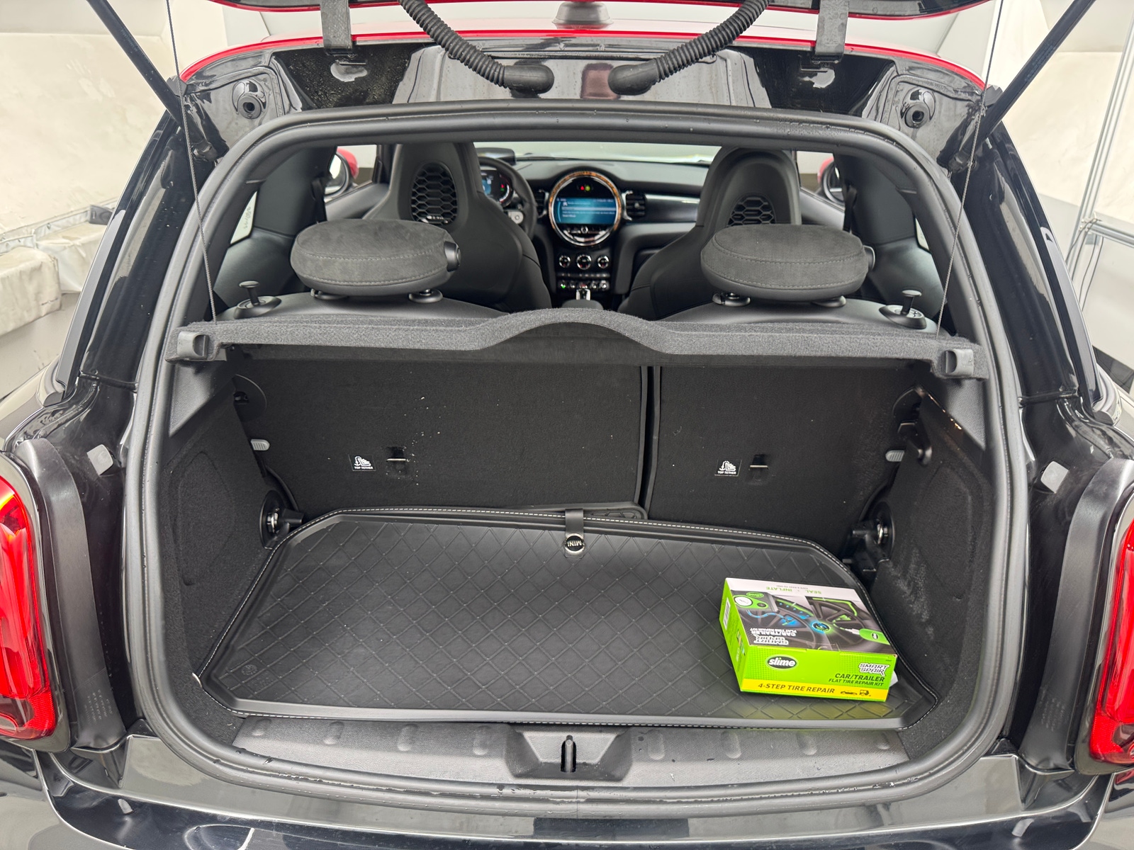 Thumbnail: 2023 MINI Cooper Hardtop - 6